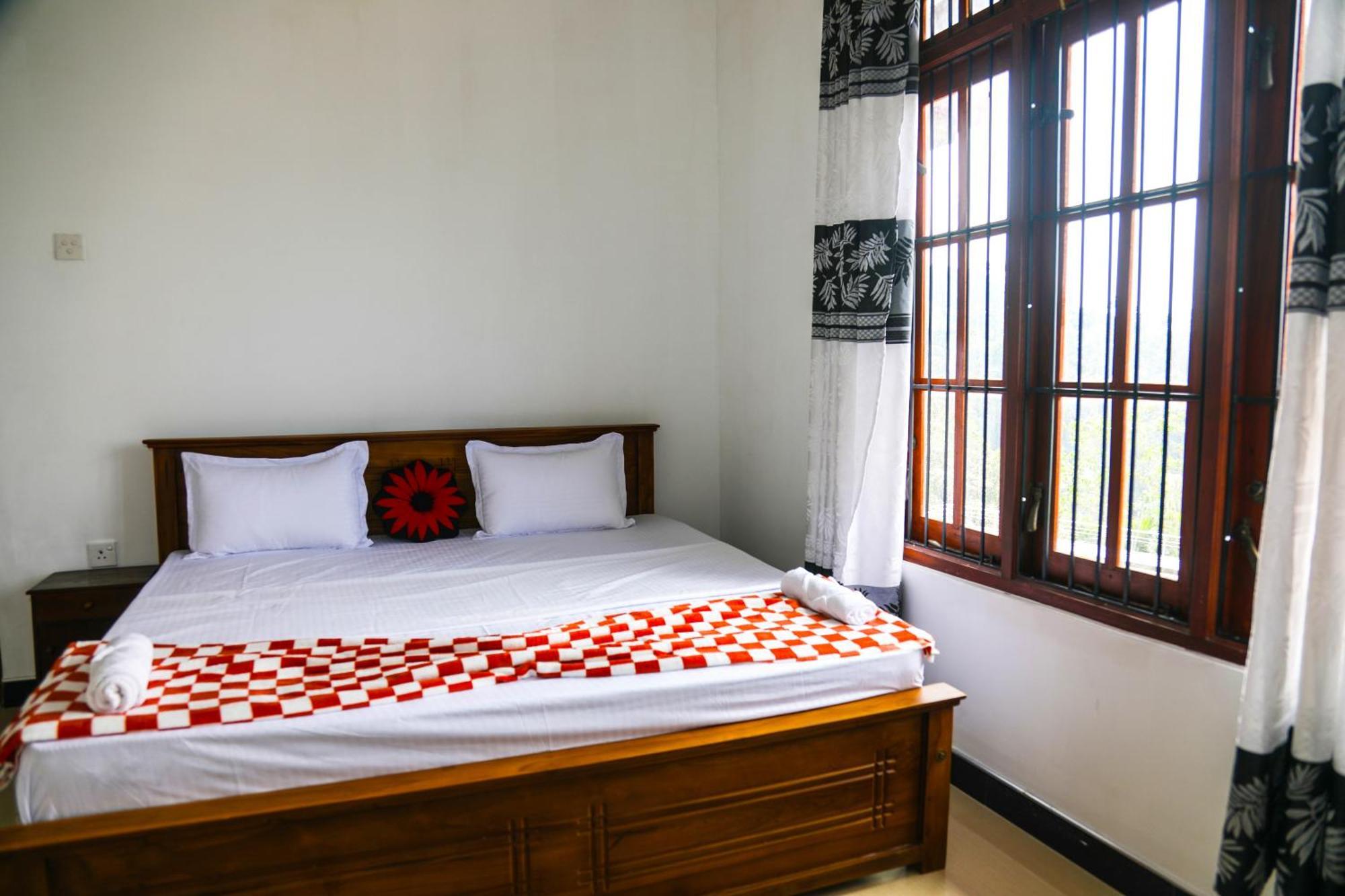 Mountain Bliss Villa Peradeniya Ngoại thất bức ảnh