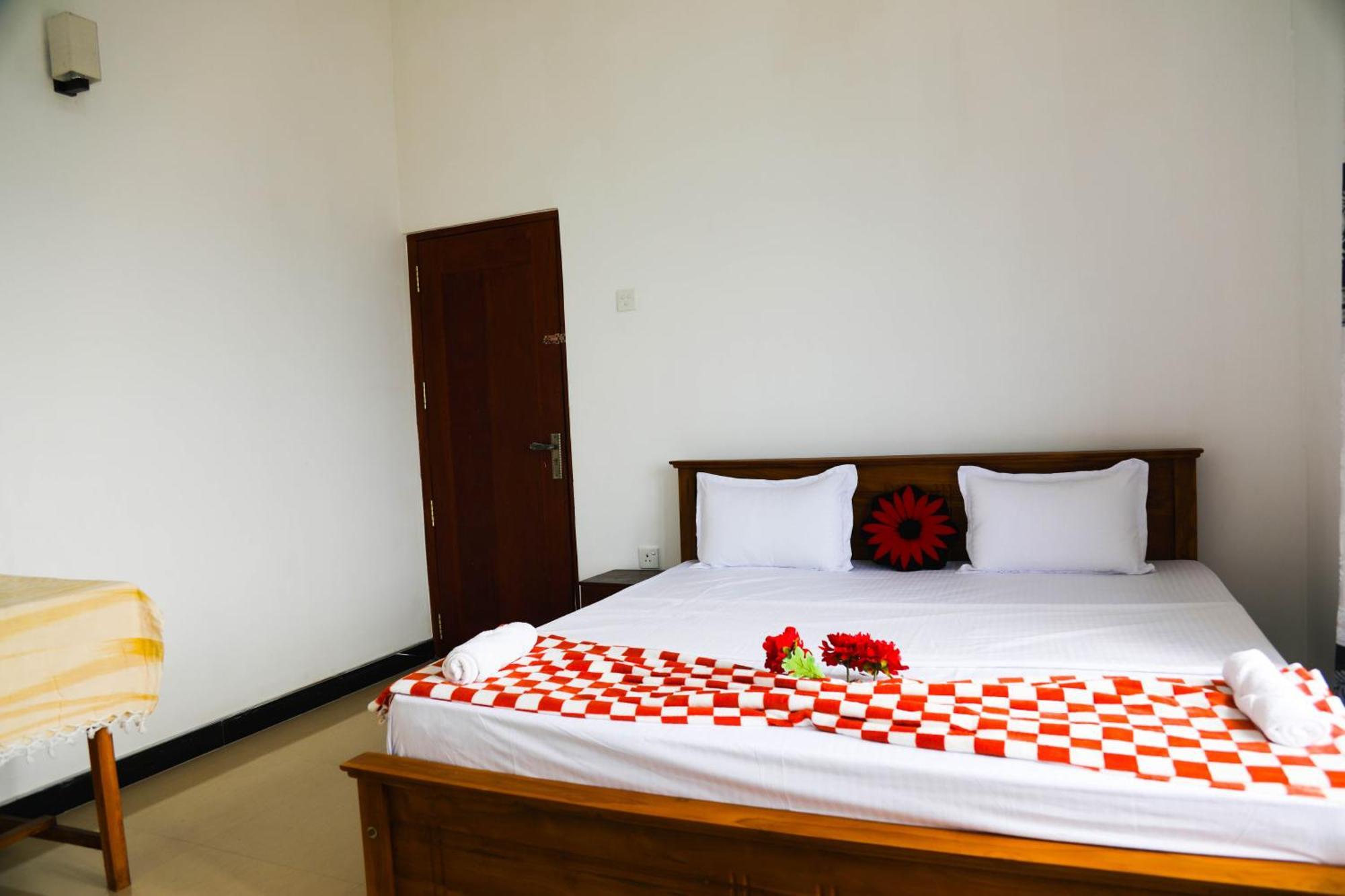 Mountain Bliss Villa Peradeniya Ngoại thất bức ảnh