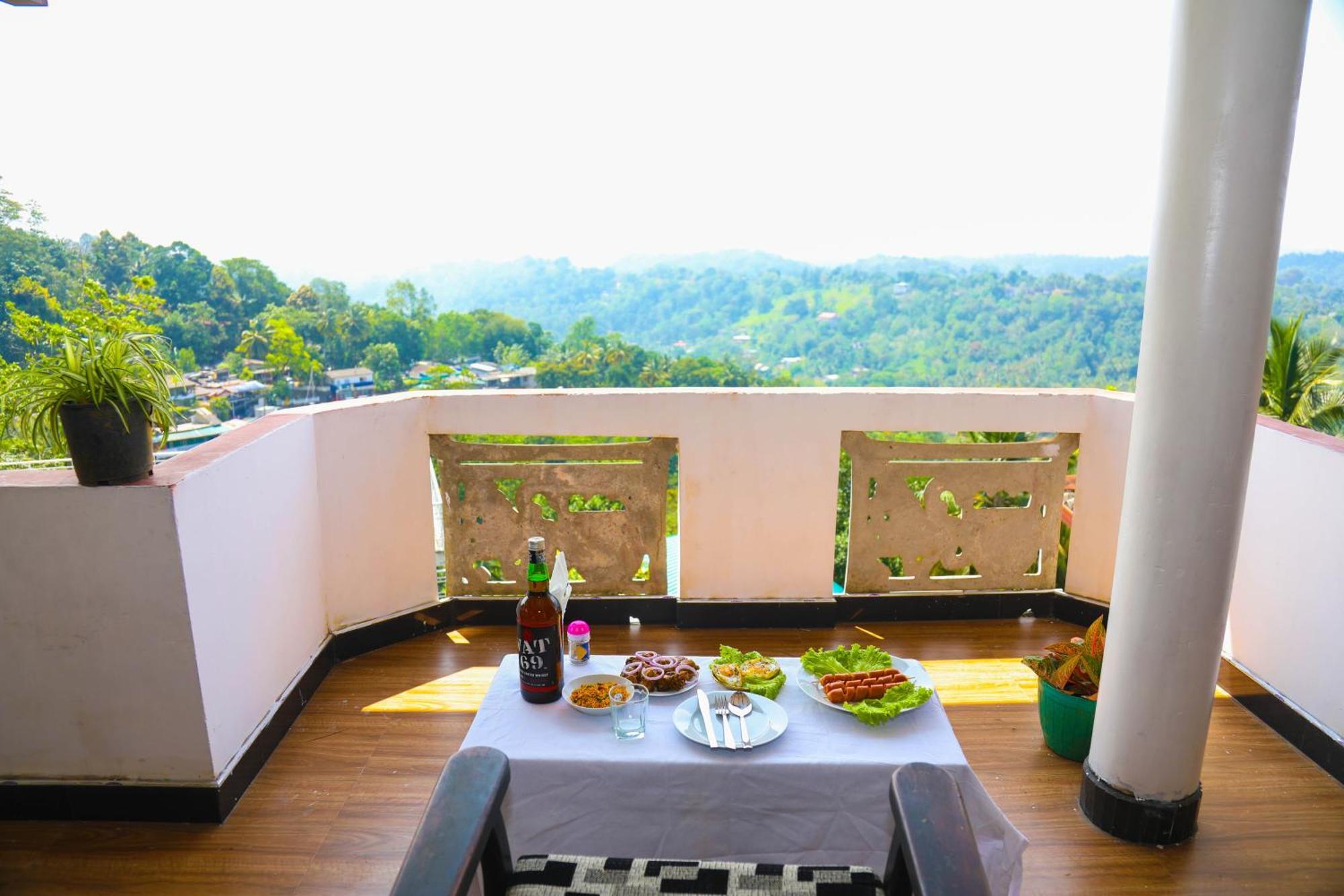 Mountain Bliss Villa Peradeniya Ngoại thất bức ảnh